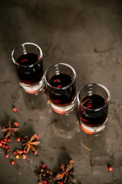 MÜHLENTROPFEN Kräuterlikör Von Niehoff 0,7 L Klare Flasche -Senseo || Tassimo Verkäufe 436ac9f9d2f939db9e1fc3e66dc73e37