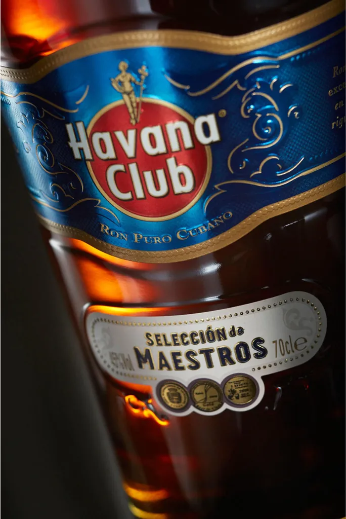 Havana Club Selección De Maestros Triple Barrel Aged Rum In Geschenkpackung Kuba | 45 % Vol | 0,7 L 4 Havana Club Selección De Maestros Triple Barrel Aged Rum In Geschenkpackung Kuba | 45 % Vol | 0,7 L – Bild 4