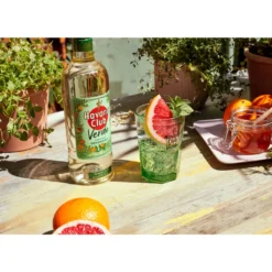 Havana Club Verde Botanicals Spirit Drink Kuba | 35 % Vol | 0,7l -Senseo || Tassimo Verkäufe c26687c45966e88fe537087cedc650bf